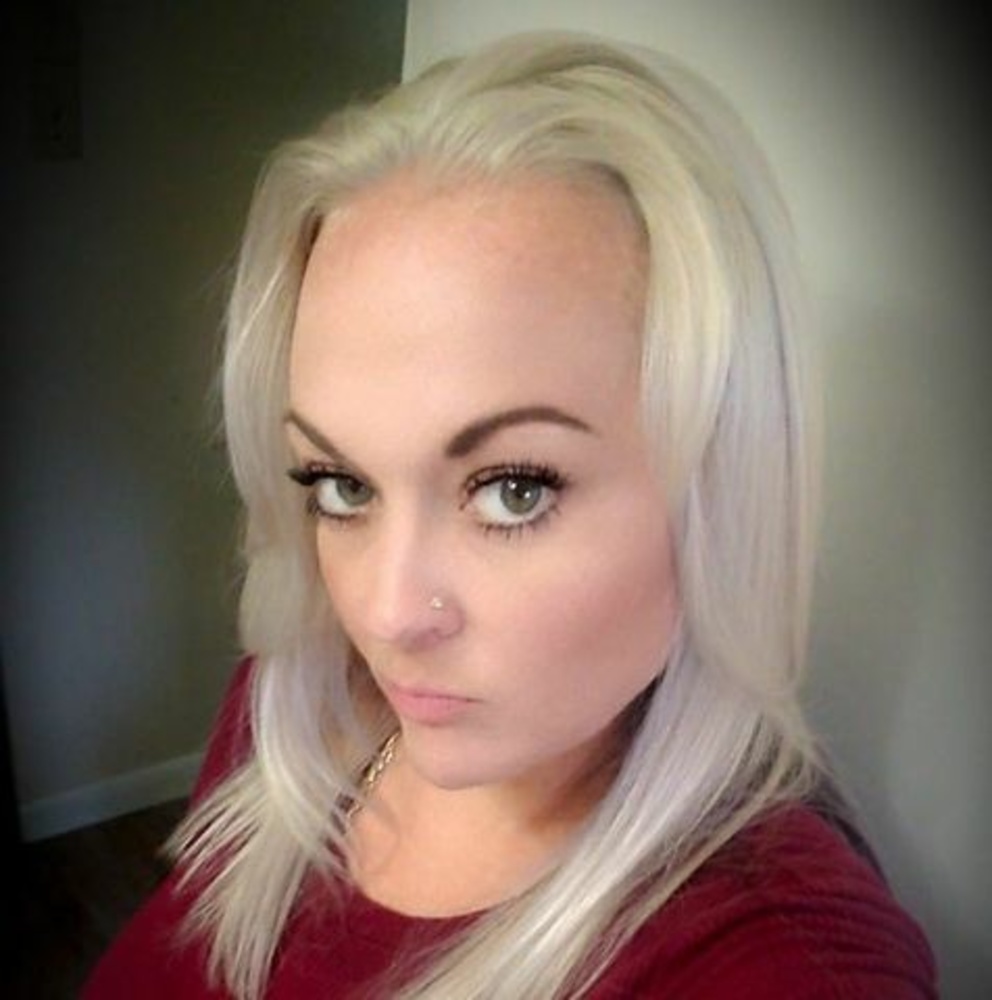 Meet your Posher, Liz